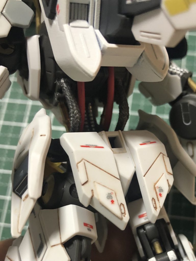 設定には無いですが動力ケーブルのような物を追加