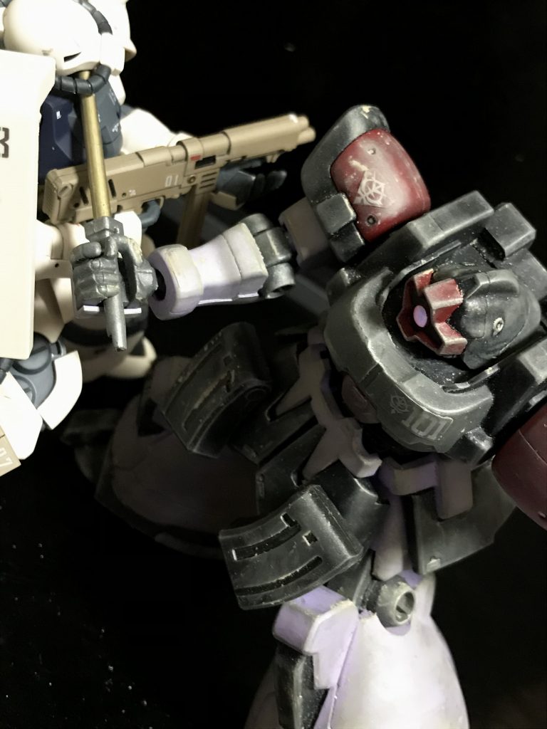 連邦のザクを軽くやっつけ…