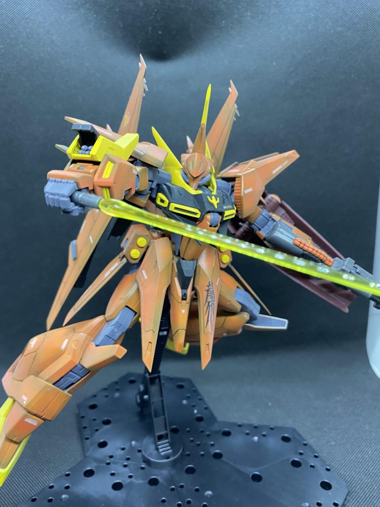 サーベル持たせてグレ撃つのカッコよくて好き