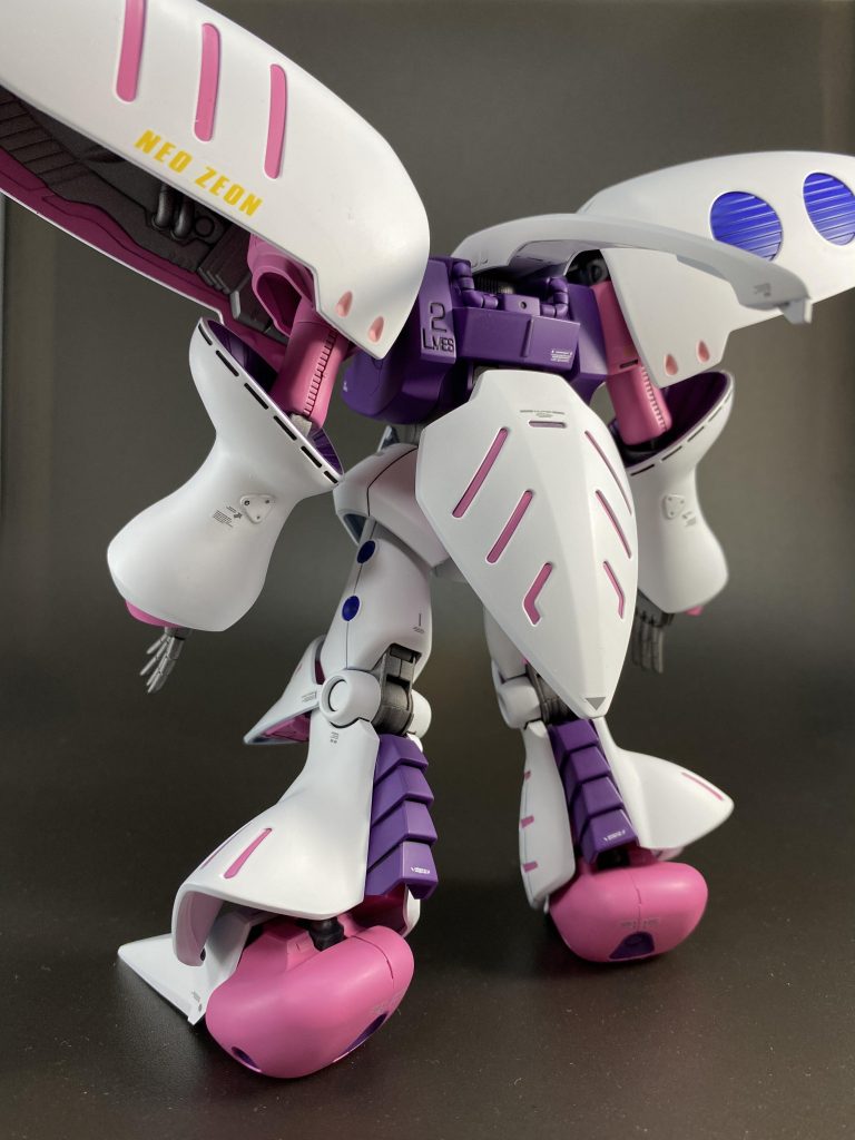 キュベレイ自体が初製作でしたが、とても美しいMSです。