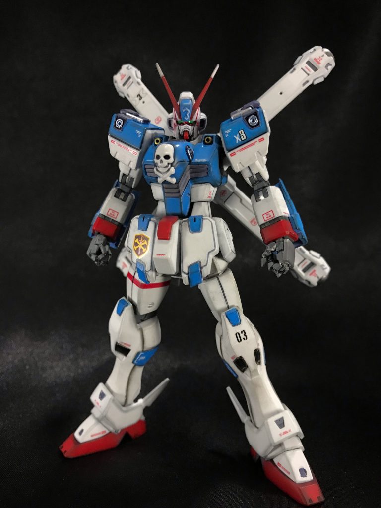 一人の男はクロスボーンX2とX3をほぼ同時進行で作っていた。X2は完成し、ガンスタへも投稿していた夜。 「ふぅ〜、X2は投稿出来たしX3もデカール貼ってトップコートすれば完成ってとこだな」しかしその時、X2のマントに使ったクラフトワイヤー(針金みたいな物)が目に入り、男は思った。 (これ、指の関節を可動させるのに使えそう・・だな)っと・・