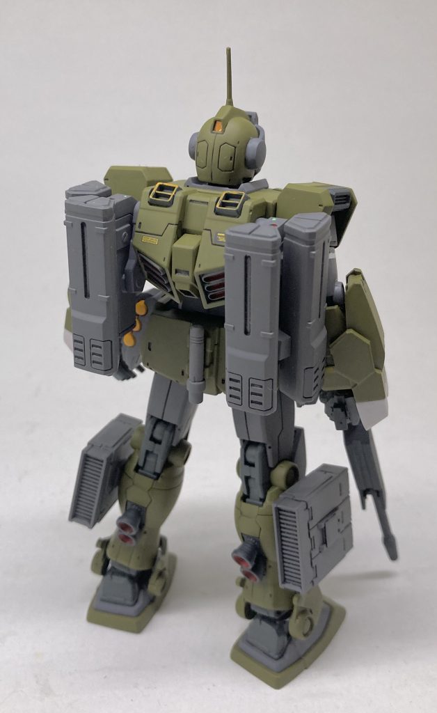 バーニア部分の形状を変えてみました。本当は設定通りにしたかったけど、スキルが追いつきませんでしたです。