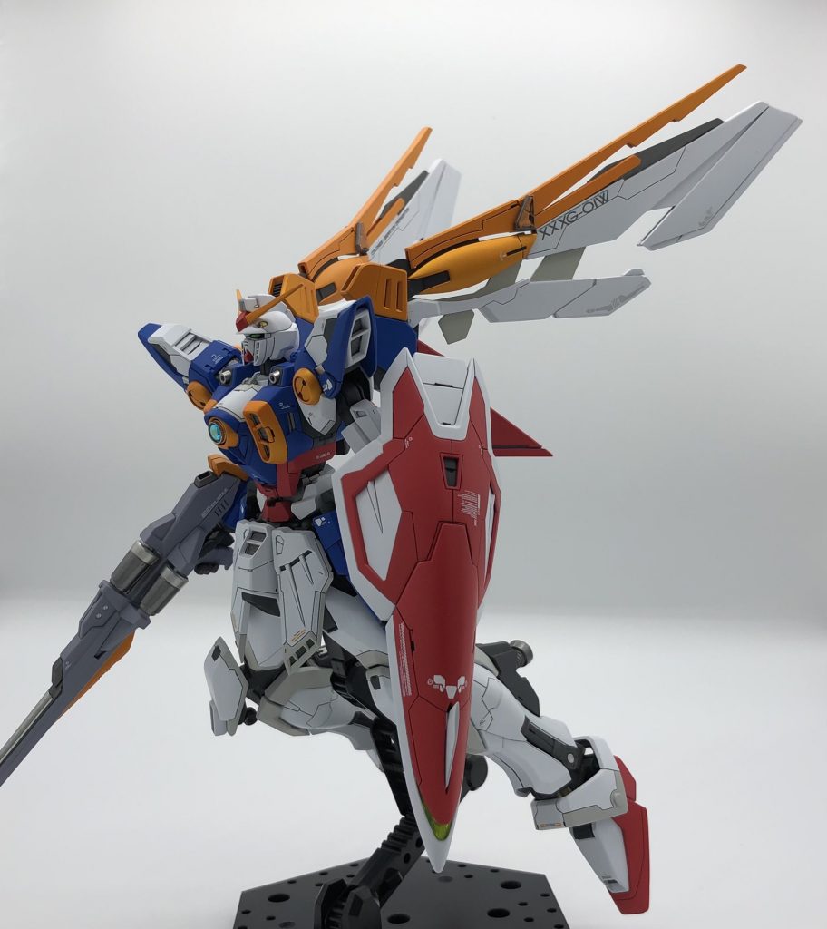 オリジナル羽展開ギミックを設けました。