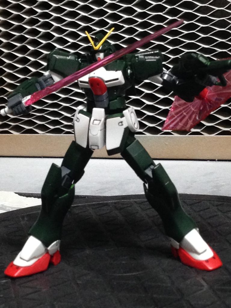 LM312V04/c Vガンダムコマンド設定としては、リガ・ミリティア所属機であるVガンダムの密林ゲリラ戦仕様。外装はほとんど変わらないが、内装や冷却システムなどの内面部分が大きくカスタマイズされている。局地戦用ワンオフ機として使用され、過激化する戦いの中で人知れず大破した。