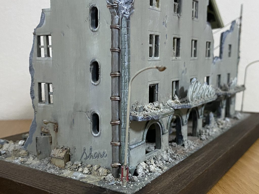 ザク 市街地ジオラマ–3枚目/制作者:井野清志