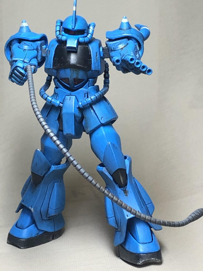 一応普通のグフの装備。これもカッコいいっす。今回は初めてウェザリングカラーを使ってみました。楽しいですね〜