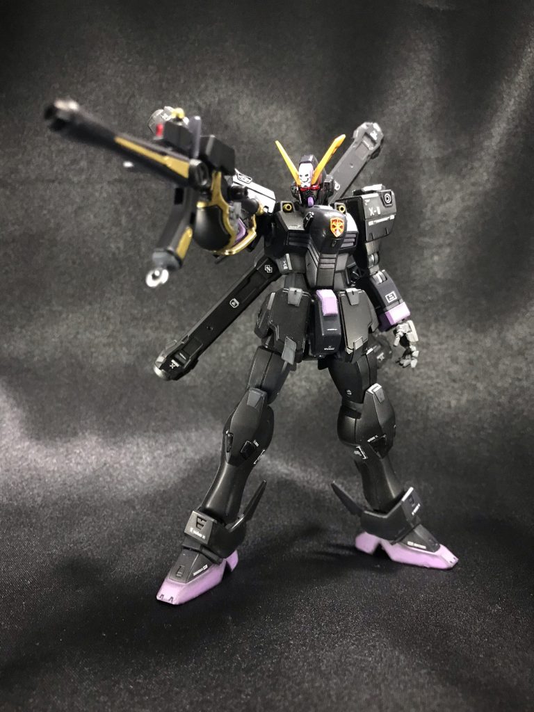 コレよコレ!← しかし隠そうとしていたマントに使ったワイヤーで、いっそのこと指を可動させる事になるとは思ってもみませんでした(笑