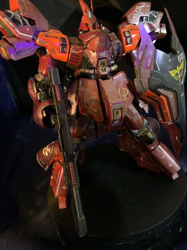 ララァを失った悲しみ、存分と思い知れ! とνガンダムを待ち受けるサザビー