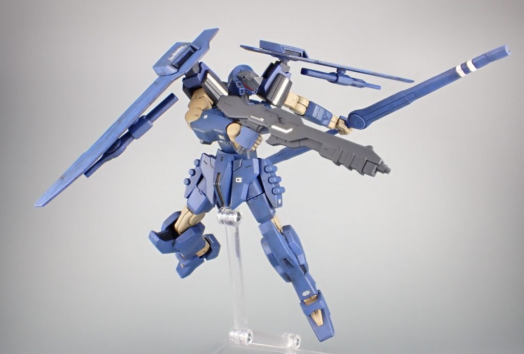 ポーズ。この後めちゃくちゃ塗装剥げました。クリアランス確保が今後の課題です。