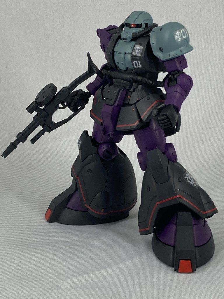 ひとまずフロントショット武装はザクマシンガンだけにしました。「08MS小隊」登場時もコレがメインだったかと思いますので(⌒-⌒; )