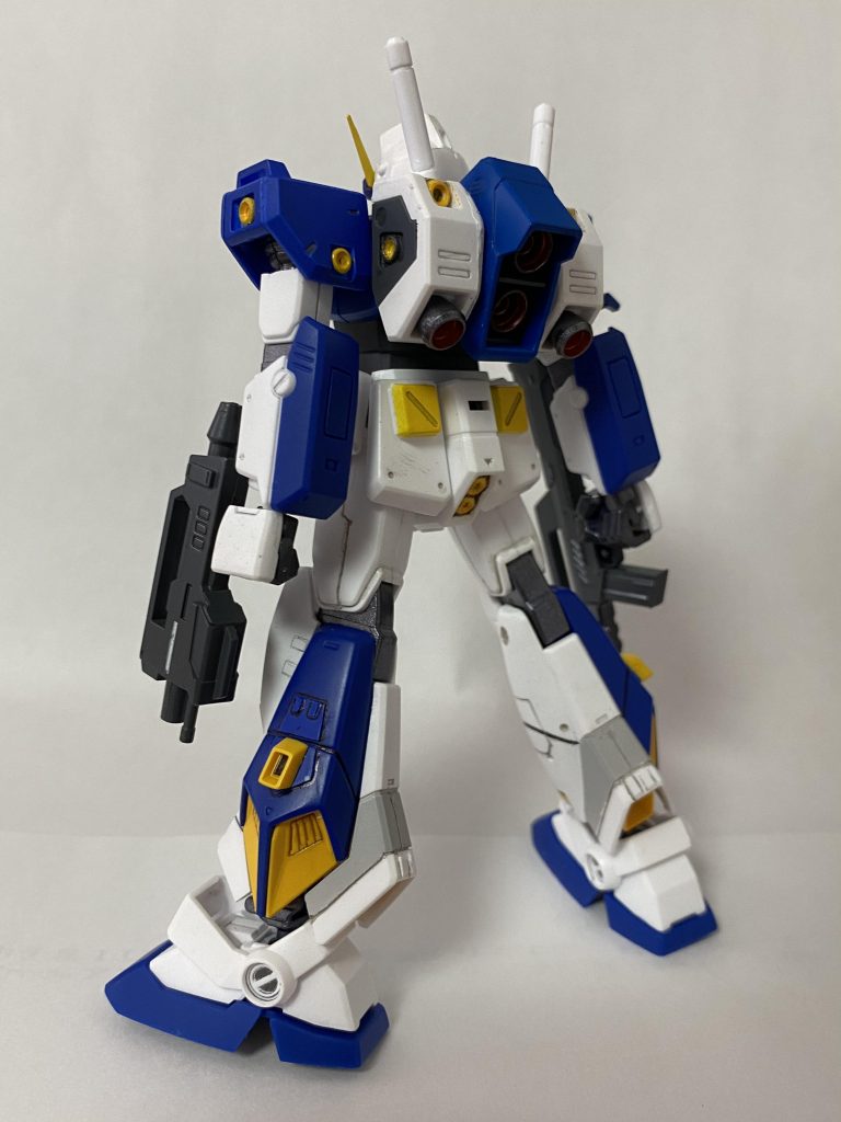 バックパックは、アレックスの物だと物足りなかったので、ジムスナイパーIIのものとミキシング。