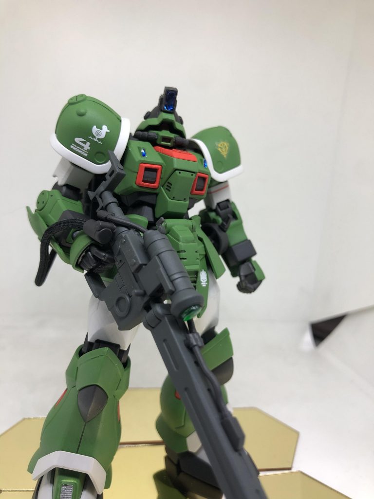 スタイルの変更はせずに細かいディテールアップを目指してみました。よく見たらレンズ入ってませんね…