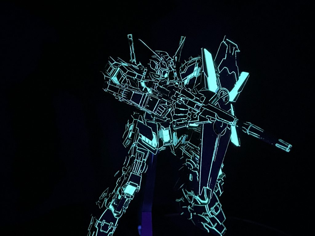 ユニコーンガンダム　ネオンイラスト風塗装–6枚目/制作者：ハシビル