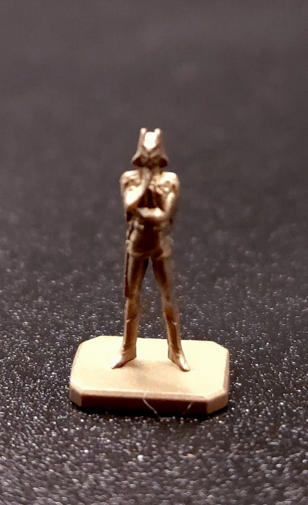 恒例の銅像シャアです駅前にありそう……😅