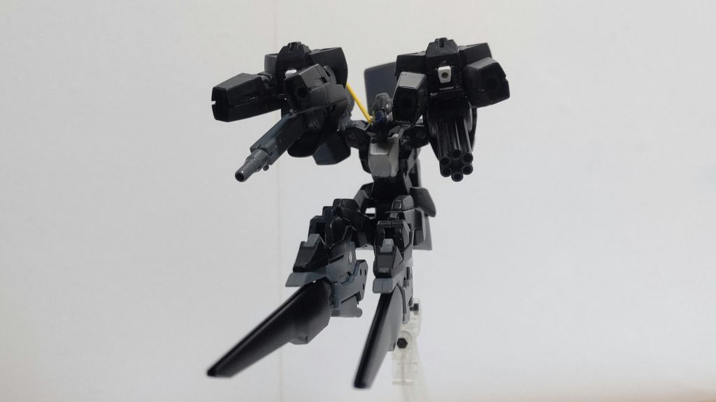 ロブスターの名の由来…後ろ泳ぎのエビっぽいだろう？茹でなくてもトランザムで赤く染まります