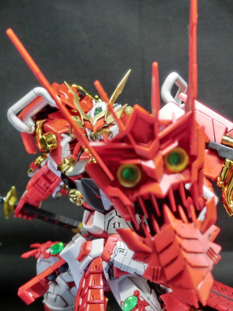 ”鬼面の盾”装備