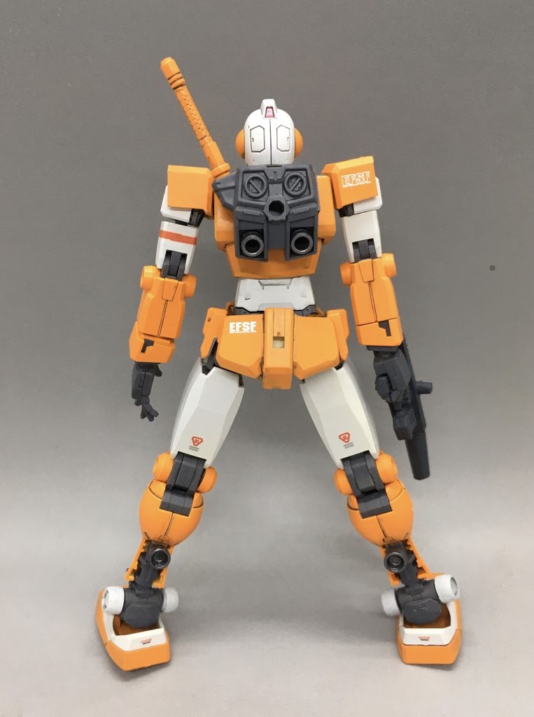 バックショット。ゲームだとふくらはぎにバーニアついているのでつけてみました。