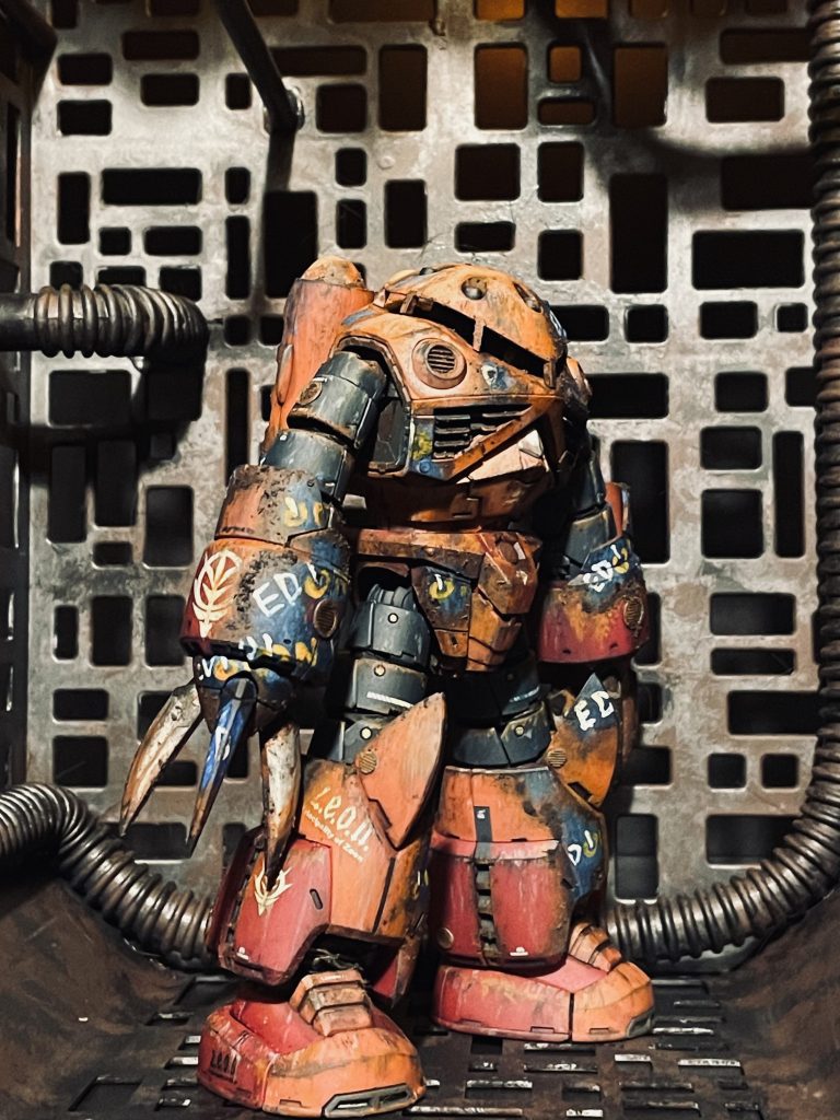 モノアイレンズは、見栄えの為に外しております。よくよく考えたら、ダストブーツなどの防塵防水対策はしているのに、レンズは開けっ放しっておかしな話ですよね、、