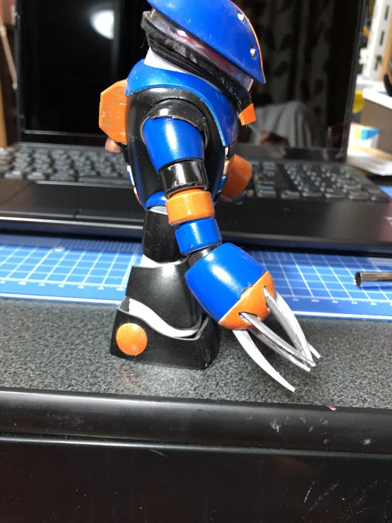 アイアンネイル収納時のパーツがどこかにいったので出しっぱなしです。