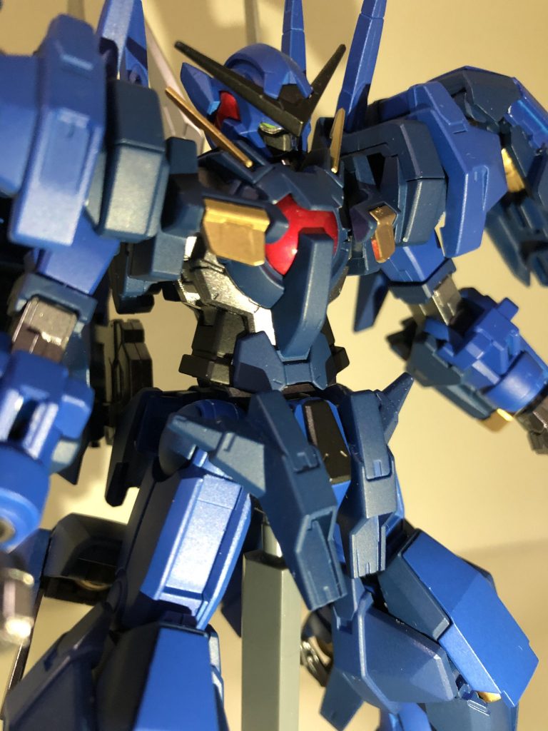 今回は完成後に遊んでいたところパーツごとの干渉で塗装が剥がれ落ちてしまったことが課題に残りました。
