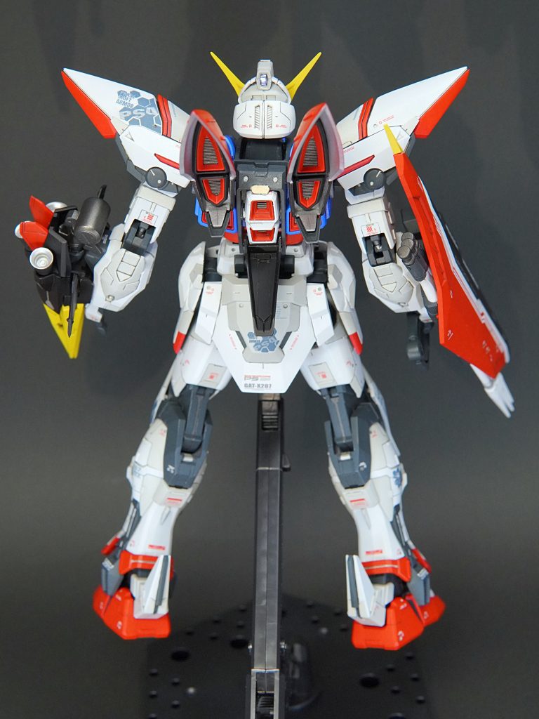背面