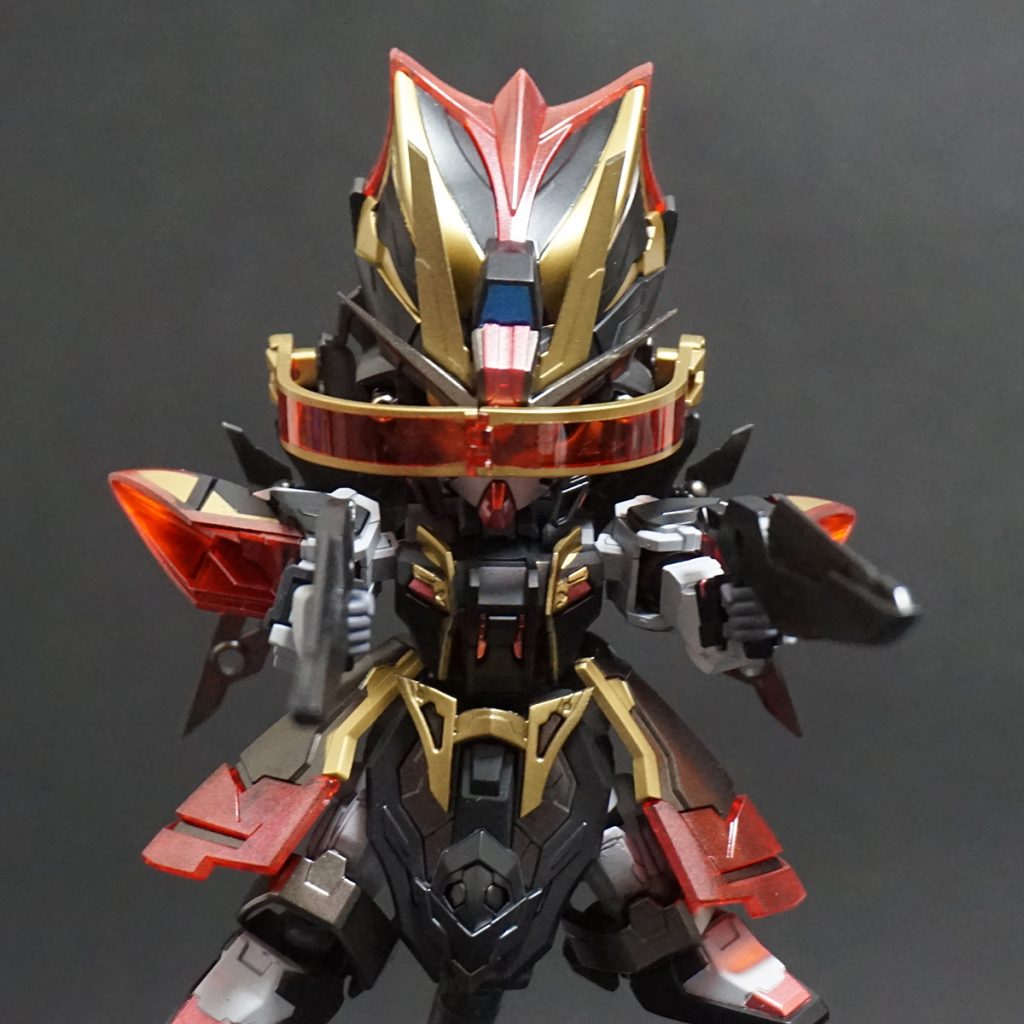 バイザーももちろん稼働します。