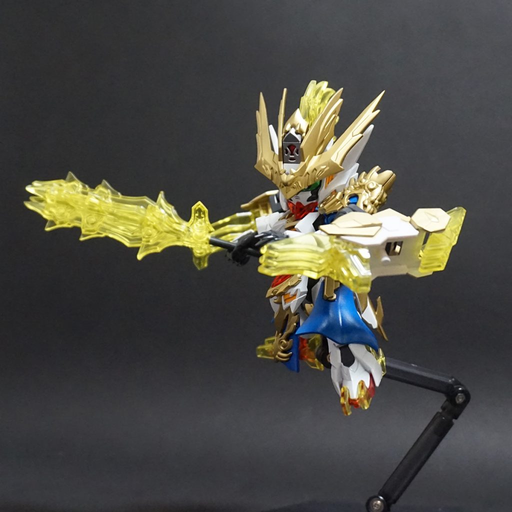 大禍槌 を構えて