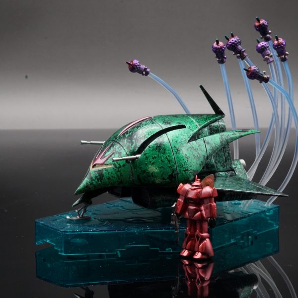 ララァスン専用モビルアーマー