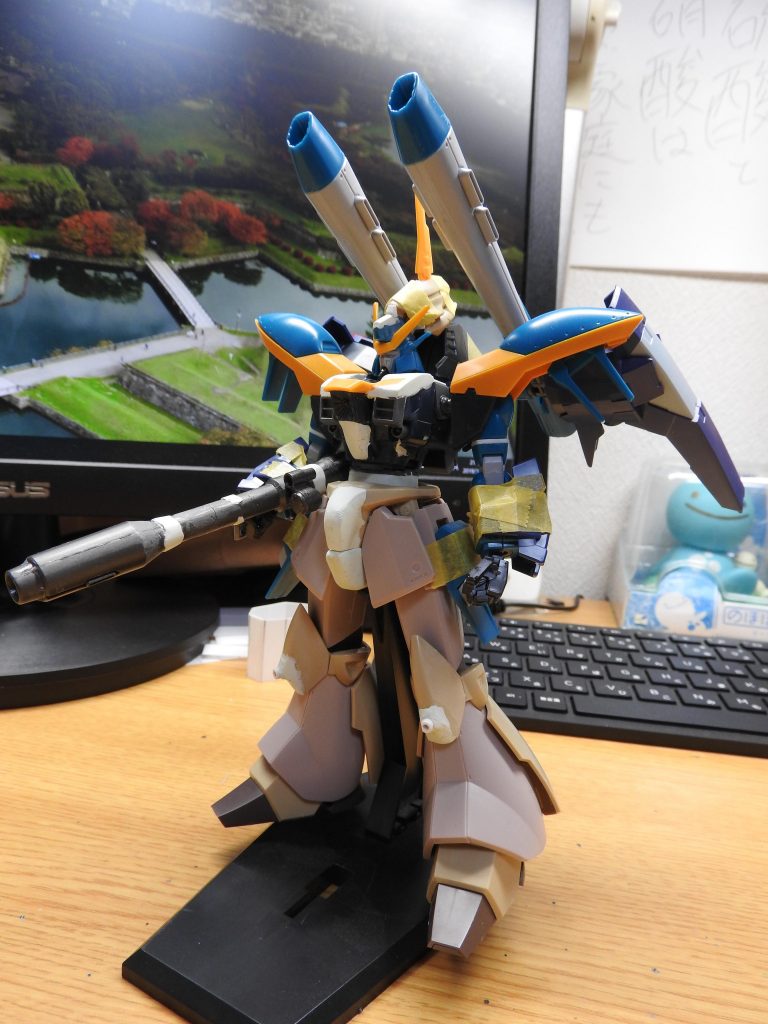 第二次案。これが一番完成に近い形になります。いまだにガルバルディリベイクヘッドで悪あがきをしているのがよくわかりますね。