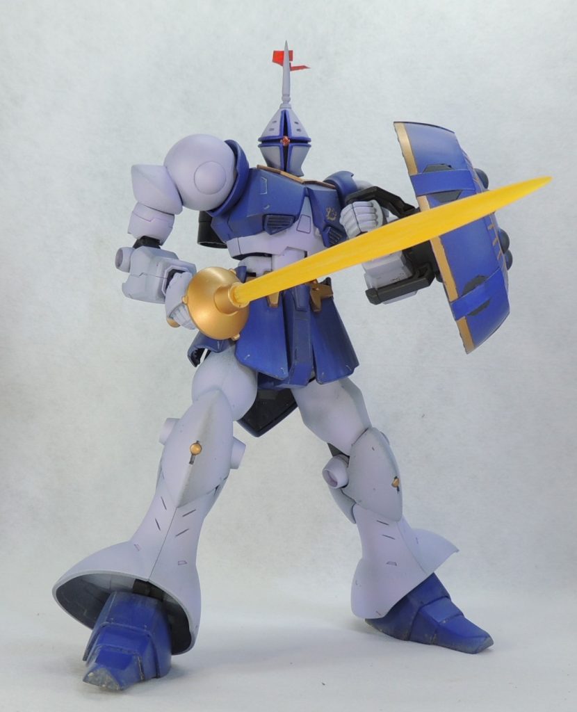 ギャンは「機動戦士ガンダムサンダーボルト」の本編には未登場であるため、同外伝第3巻の単行本を参考にしながら、各所を改造しています。