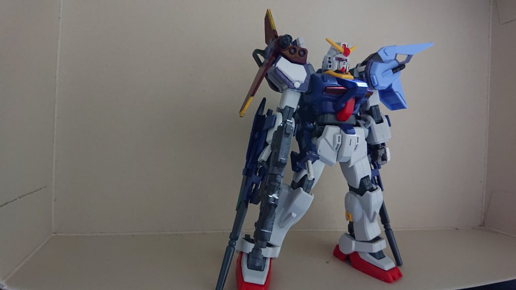 強化形態バージョン1.5ビームライフル2丁追加した事によりエネルギー消費問題が発生このままでの形態での長期運用は不可と断定