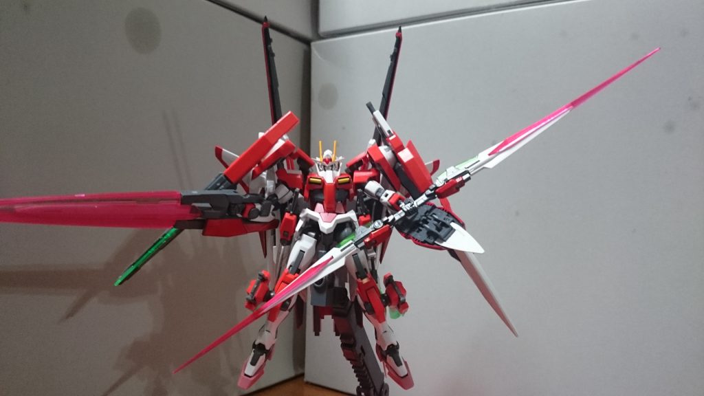 フル装備!!!ダブルオーザンライザー セブンソード/Gはあまりの面積故に、引きでしか撮影出来ないっスね(笑)