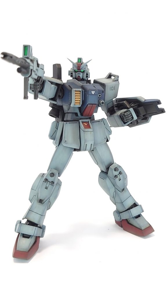 ツインアイやライフルのセンサーは蛍光カラーでアクセントにしてます。