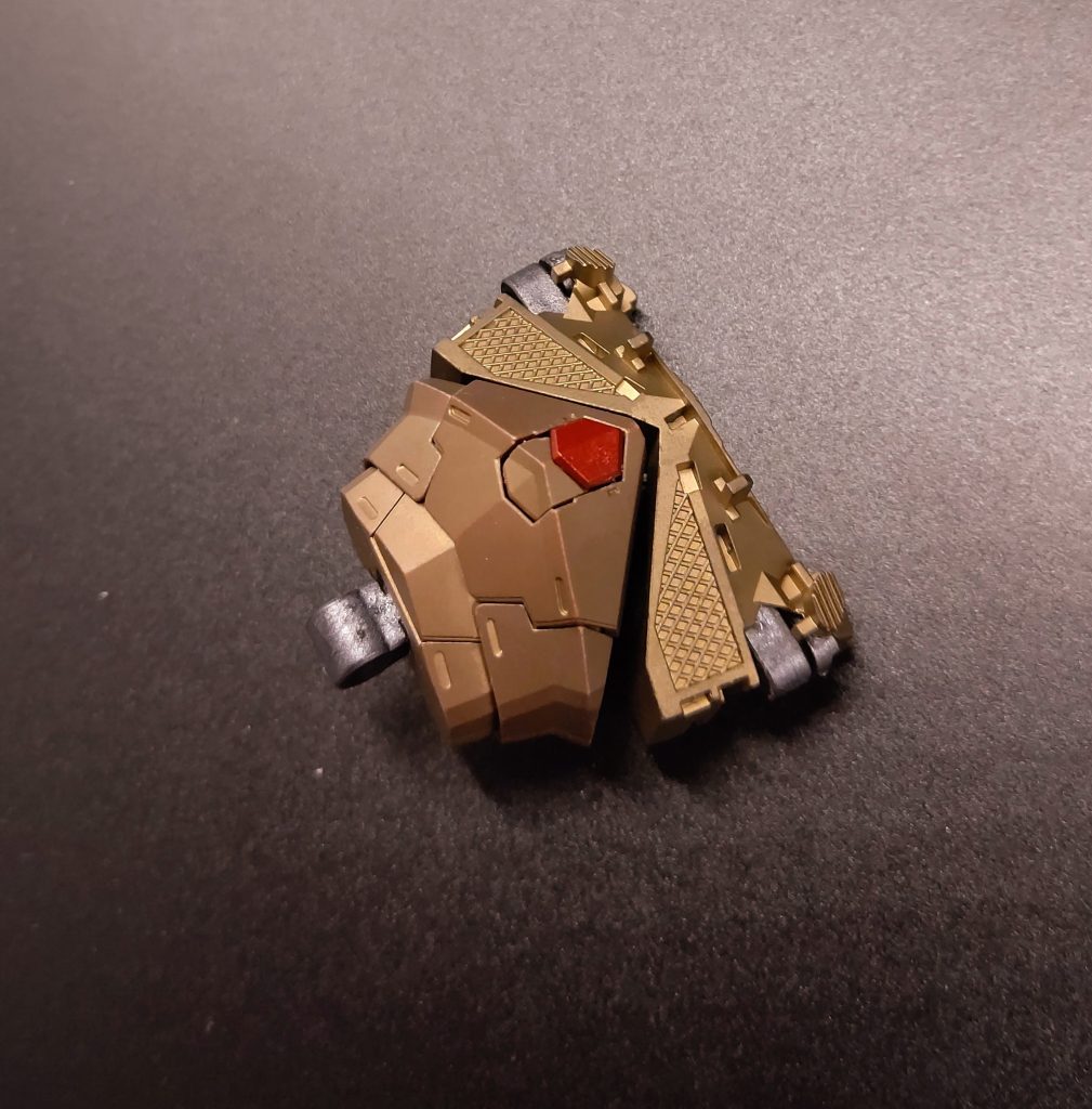 隠れてる内部パーツです