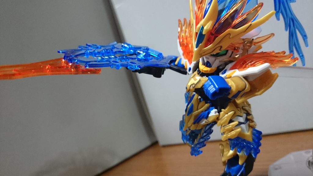 両手持ちは無理っス