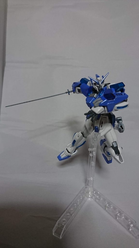 ベースキットが手のパーツが豊富で可動域も元々優秀なので抜刀術の構えから居合いまで様々なポージングでも安定しますね