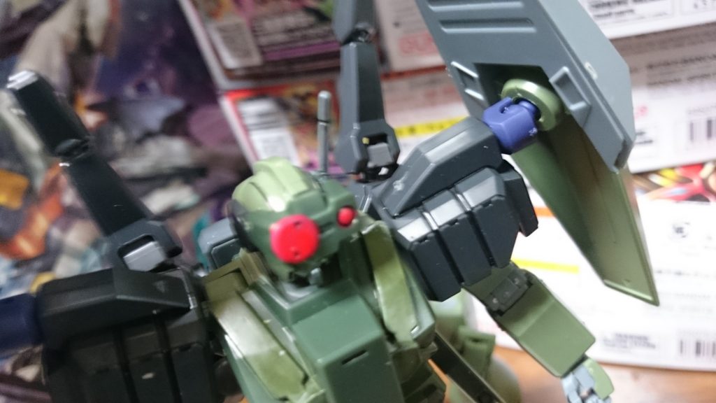・工作(肩~シールド)接続はエルドラウィンダムの余剰パーツからボールジョイント(大)を拝借っス