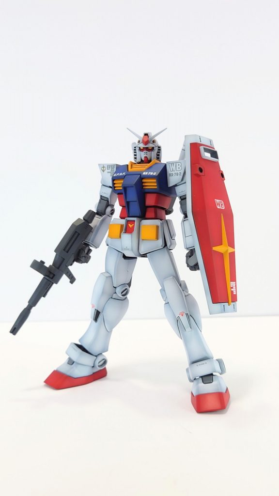 毎回トリコロールを塗ってるので今度はトリコロール以外のガンダムを作ってみたいです。
