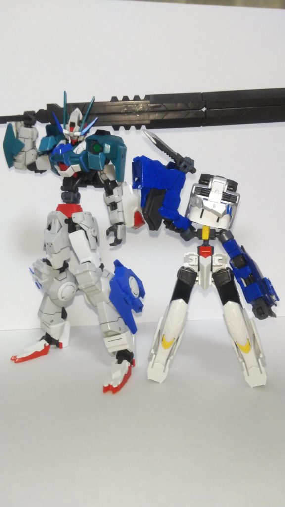 ユリウスくんと一緒ですね('ᵕ' )実は元々処理に困ってたジャンクをどうしようかガンスタ見てたら見つけたとある方の作品を勝手に参考…もといパクっ((ゴフッこれが若さなんです許してやってください✩(許しちゃいかん)でも一応今回の改修で色々変わってるので大丈夫(じゃない)