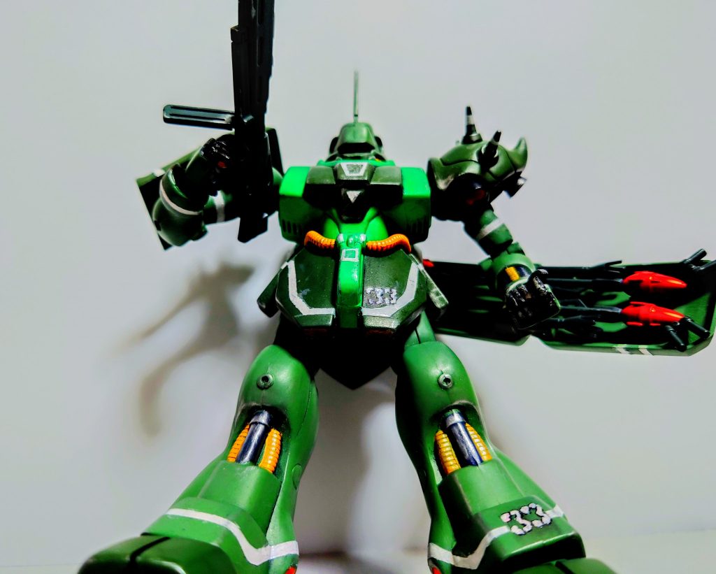 ちなみに33は高校で3年3組だったので(つまり卒業式を挟んでこれを作っていた)、卒業記念的な数字としてこれにしました。