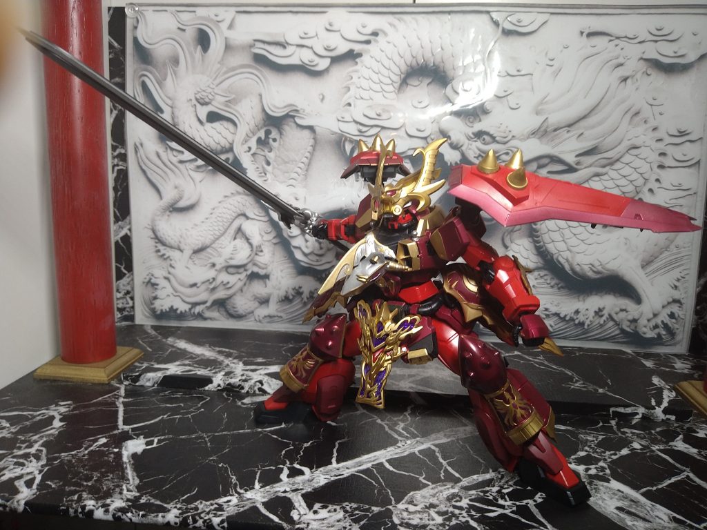 メイン武装のバスタソード