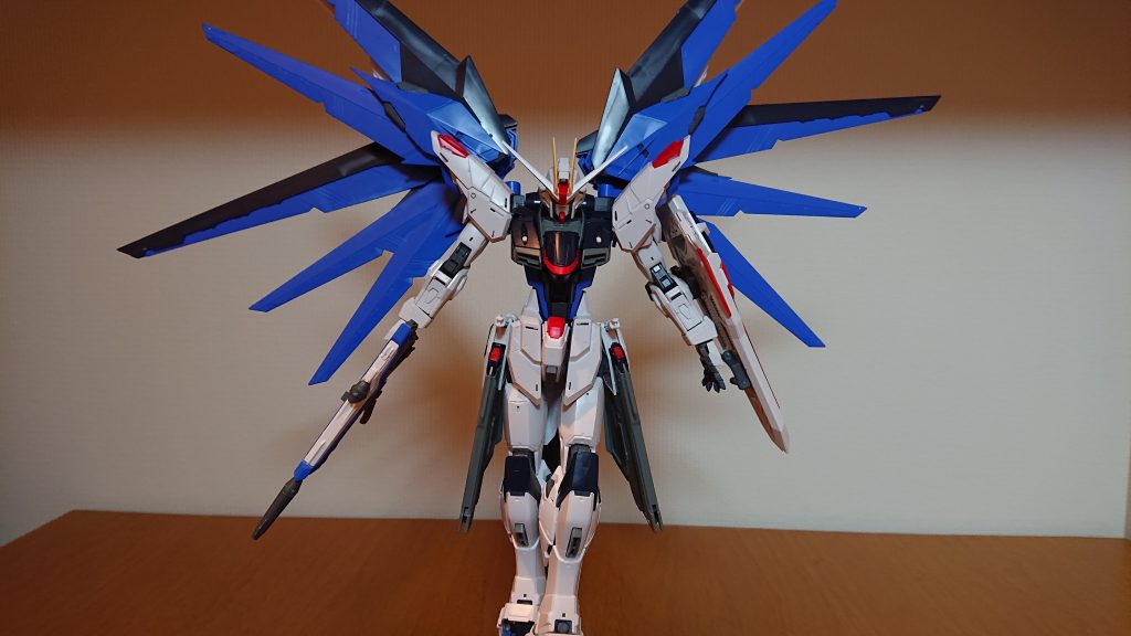 MG フリーダムガンダム ver2.0–2枚目/制作者：刺身オレンジ