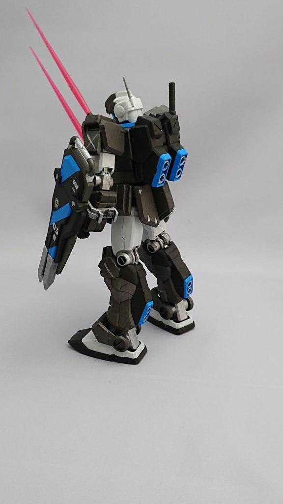 配色がチープになったと反省してますね。差し色って難しいです。