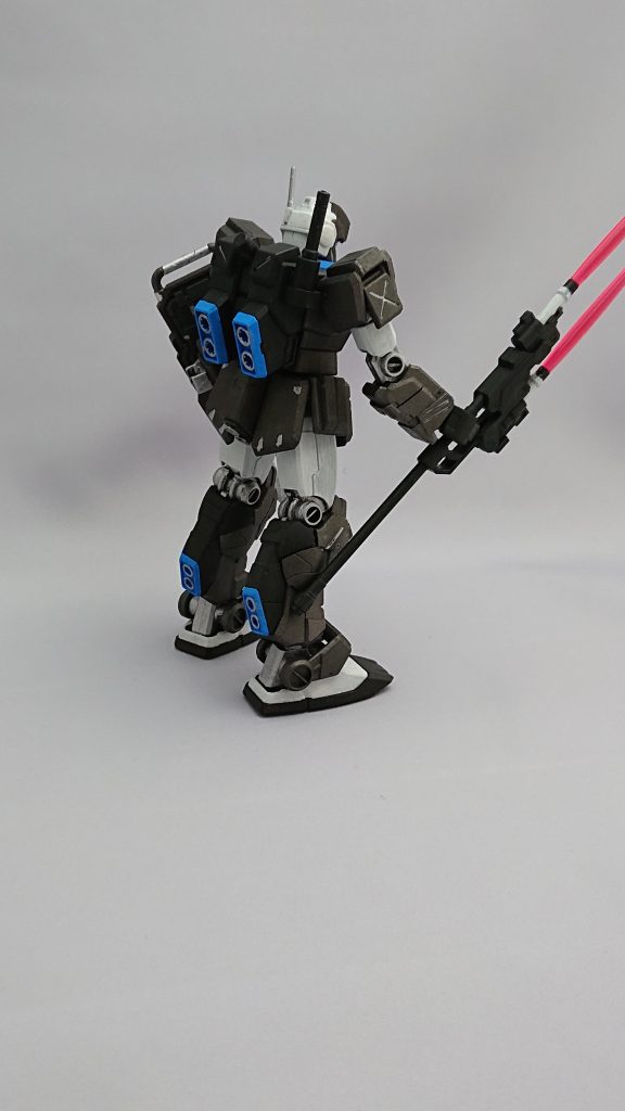 開き直って海外のサッカーチームとかBMW意識して作ったことにしようかなと思ってます。