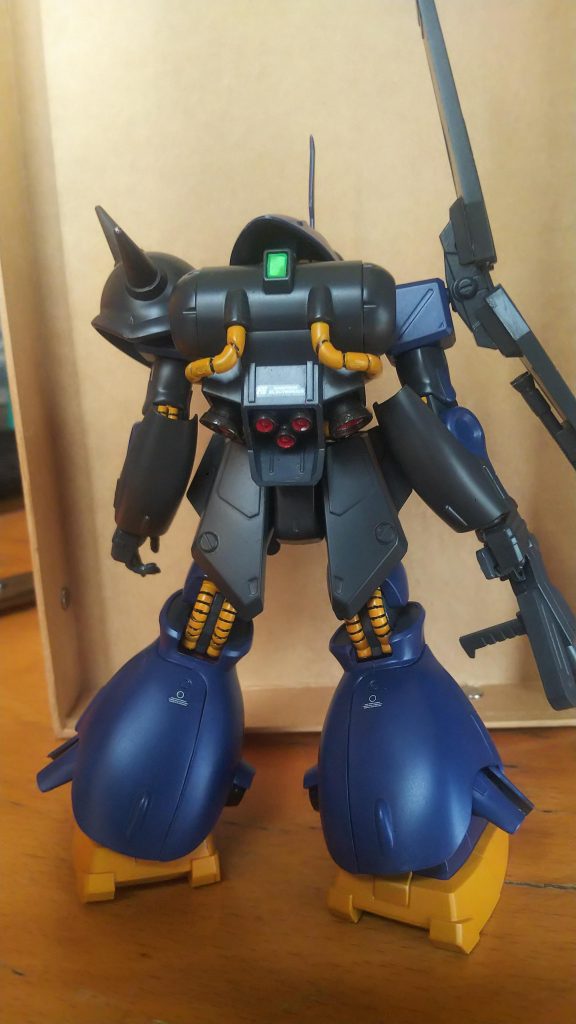 ランドセルのグリーン部は、Hアイズグリーンのランナータグを削って作ってます😅