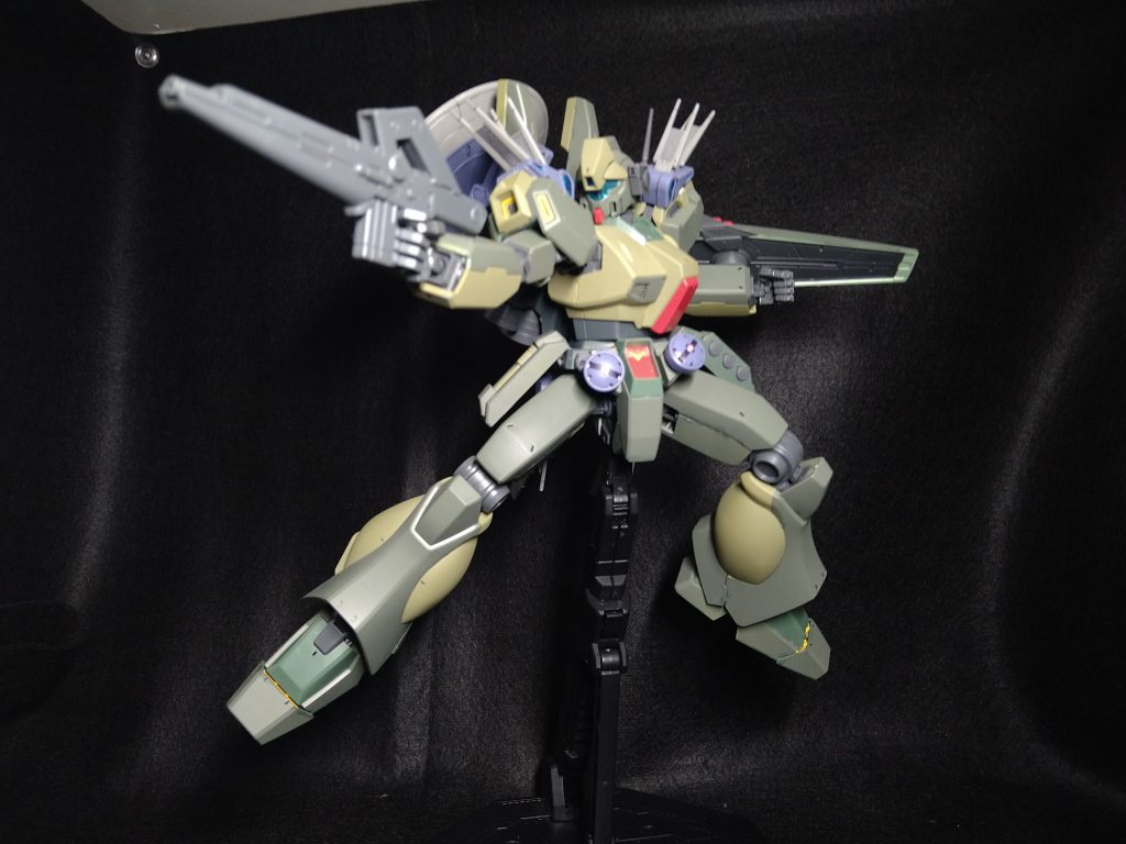 戦闘時にはビームライフルを傾向装備