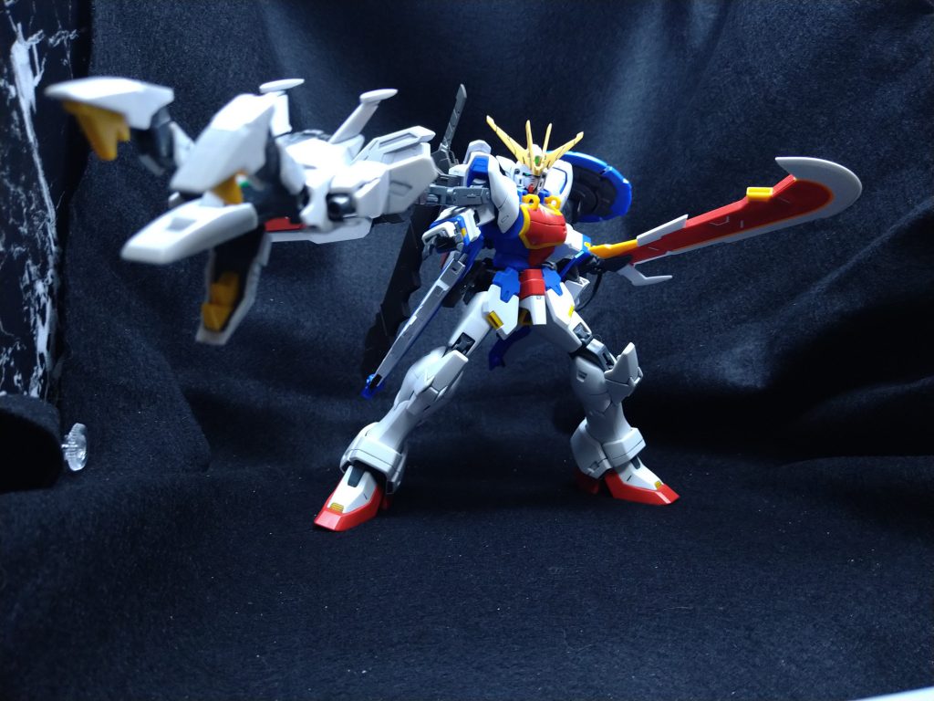 ドラゴンファングの射程を大幅に上げ、中距離兵装にした