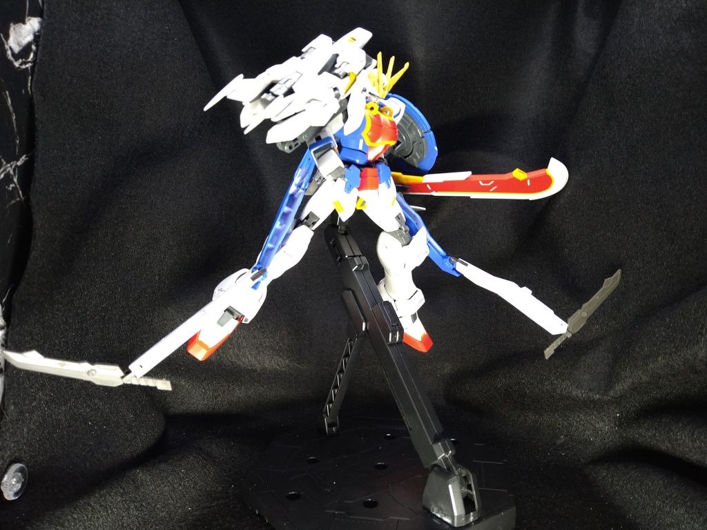 腰部隠しアーム展開