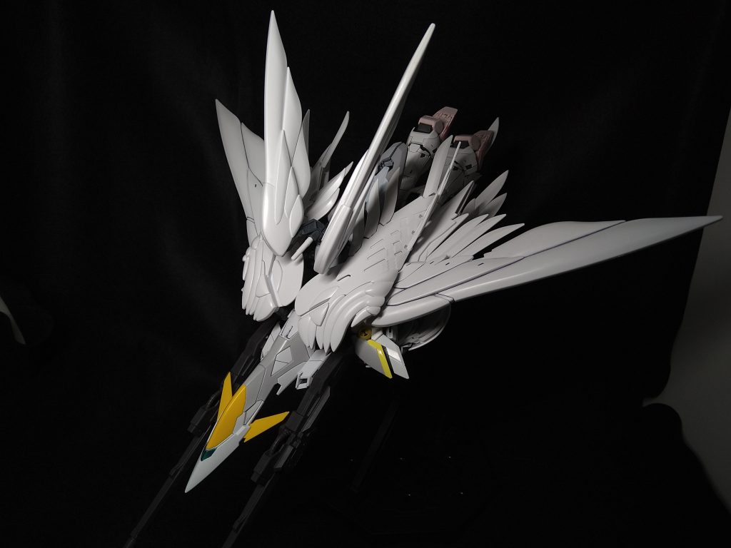 ネオ・バード形態（追加装甲付き）