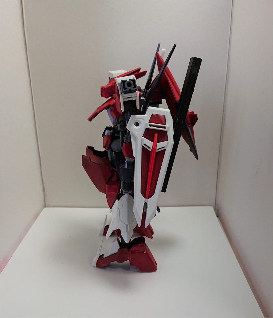 横から。使用キットは・アルスコアガンダム・サタニクスユニット・ガンダムハルート・ガラッゾ?・レギンレイズ・フリーダムガンダムです。
